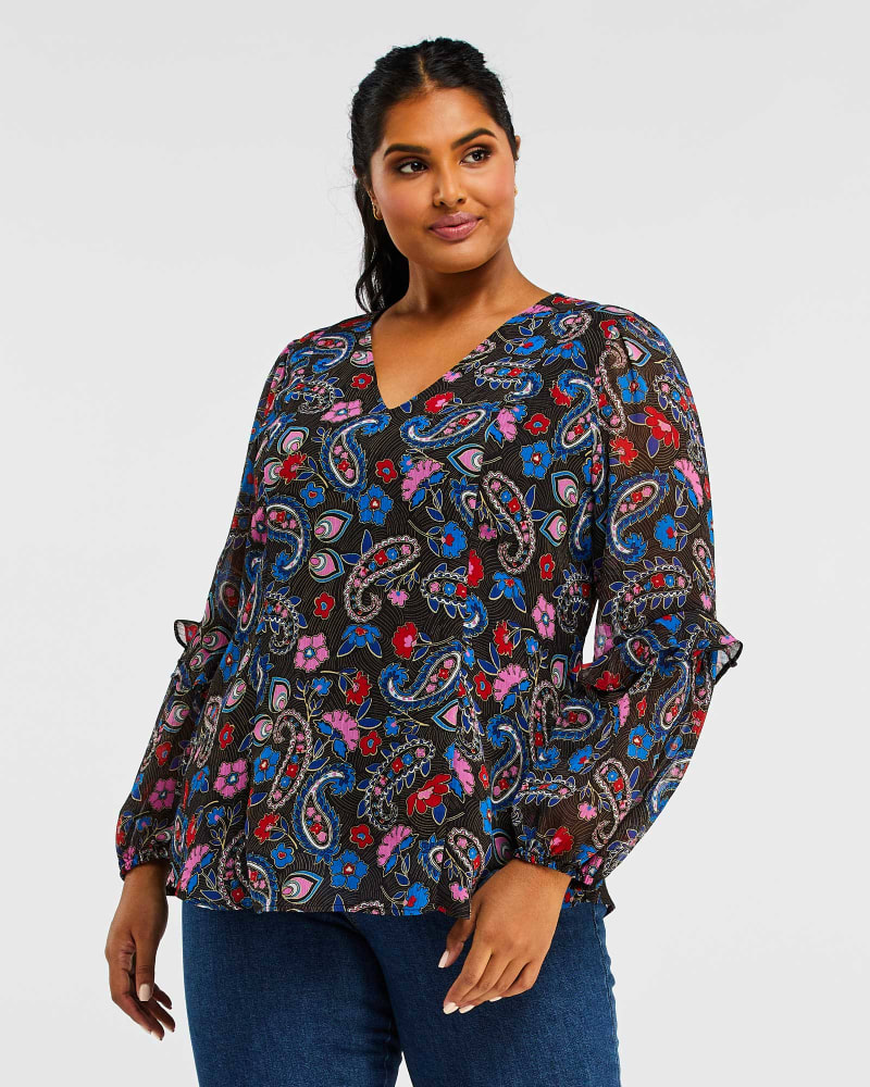 Front of a model wearing a size 2X Cannes Paisley Top in Print by Estelle. | dia_product_style_image_id:264558
